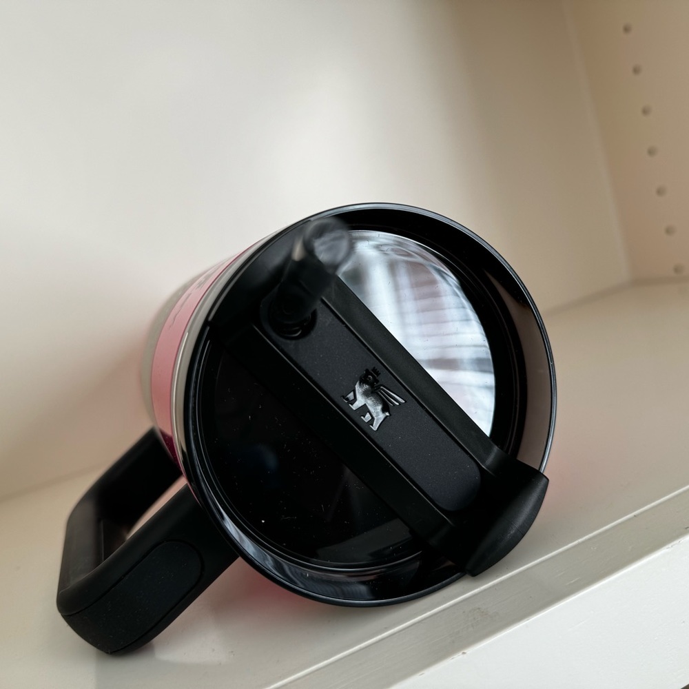 Stanley 40 oz. Quencher H2.0 FlowState Tumbler –‎ Electric Pink - Picture 6 of 9